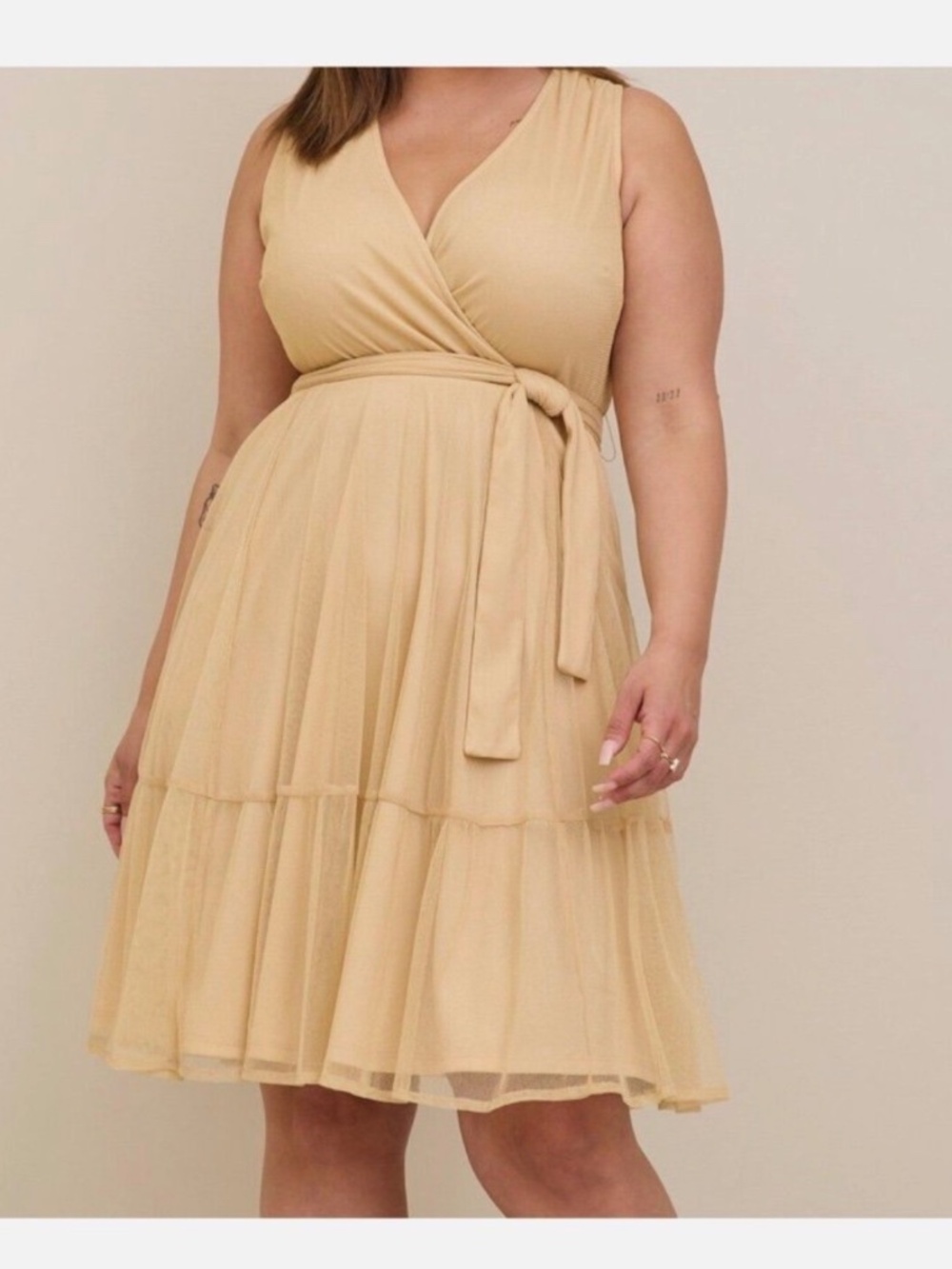 Torrid size 1 (1X) NWOTS gold shimmer party dress with pockets